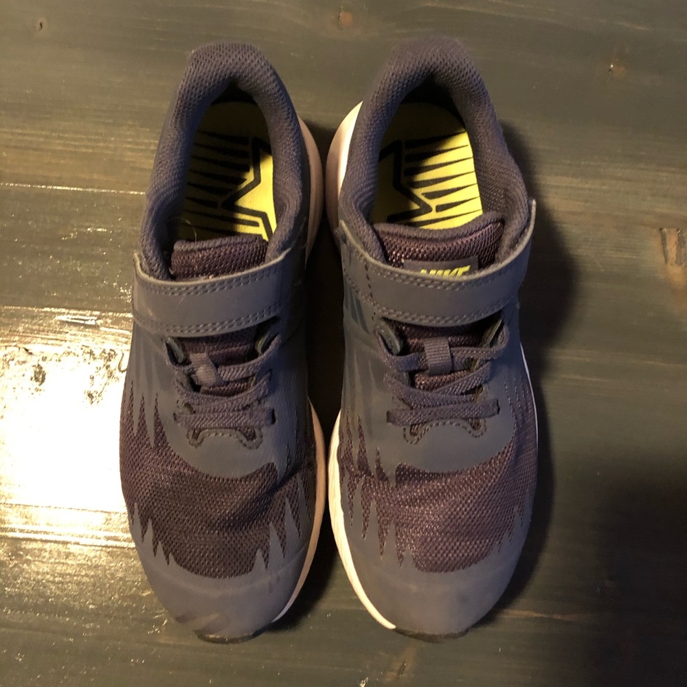 Nike youth sneakers